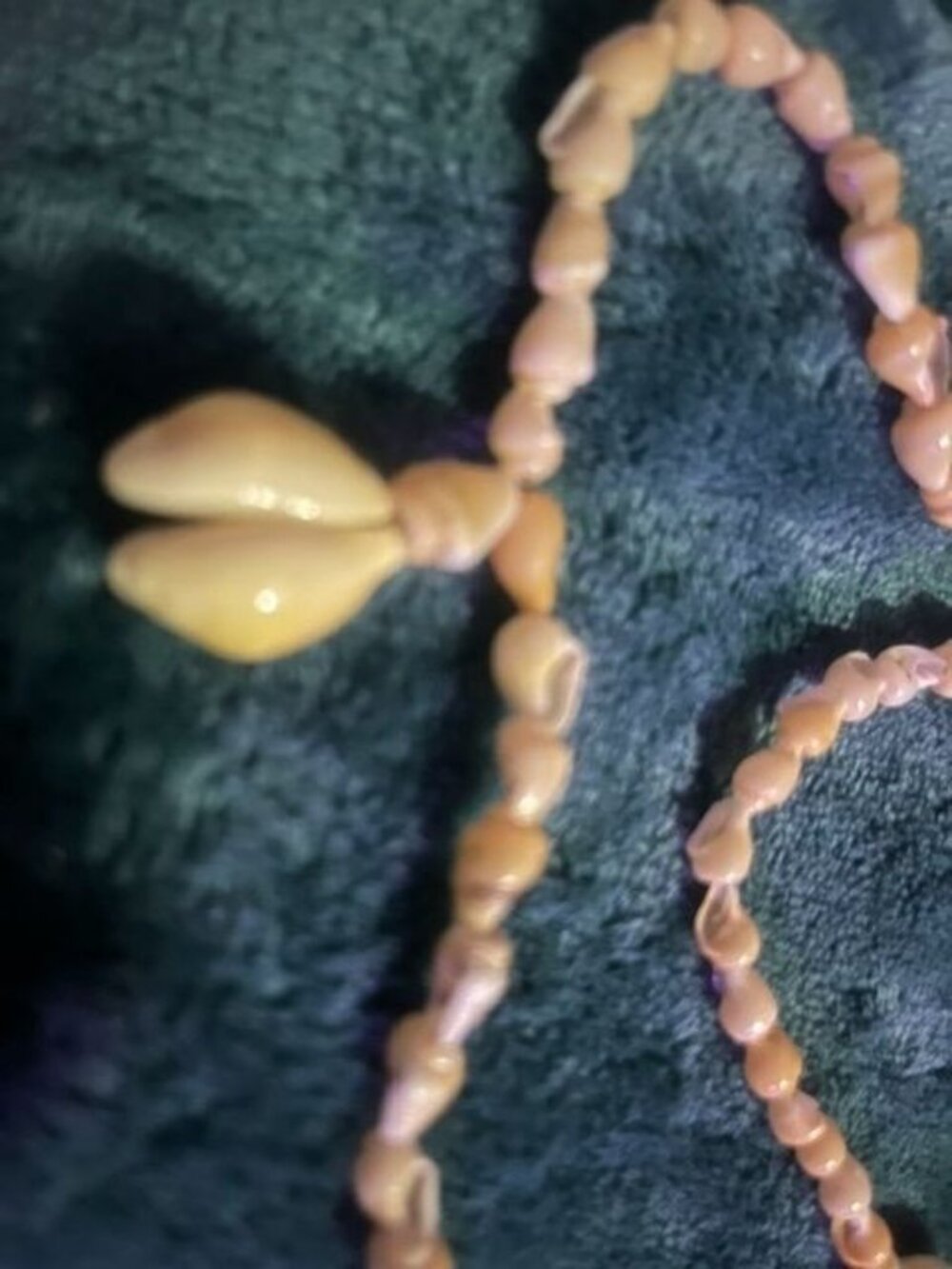 Vintage Cowrie Shell Necklace - Natural Beige Tones Handcrafted Beach-Inspired A